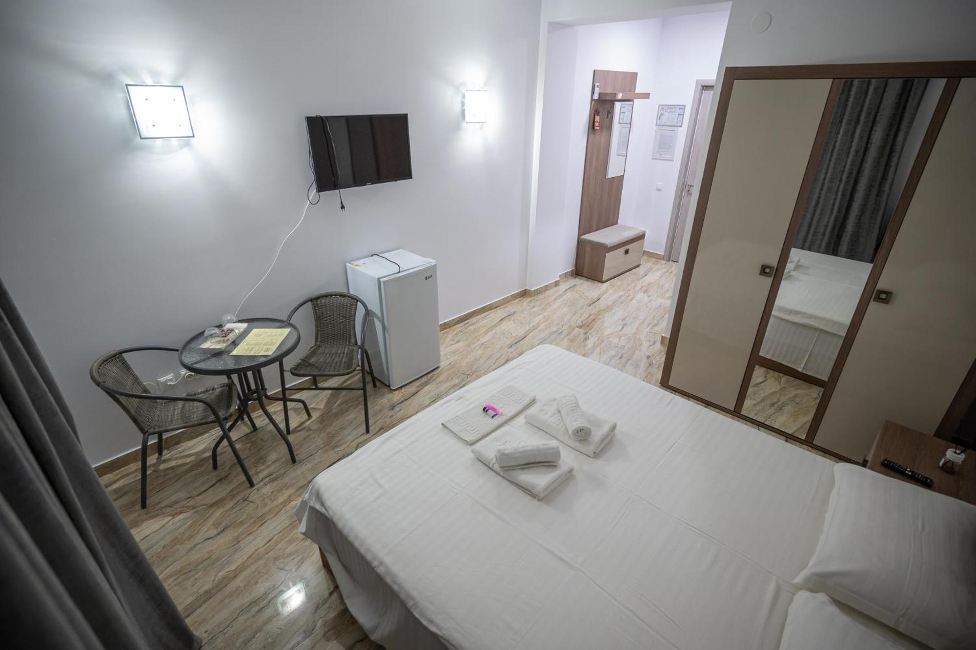 Hotel Damar Costinesti Luaran gambar