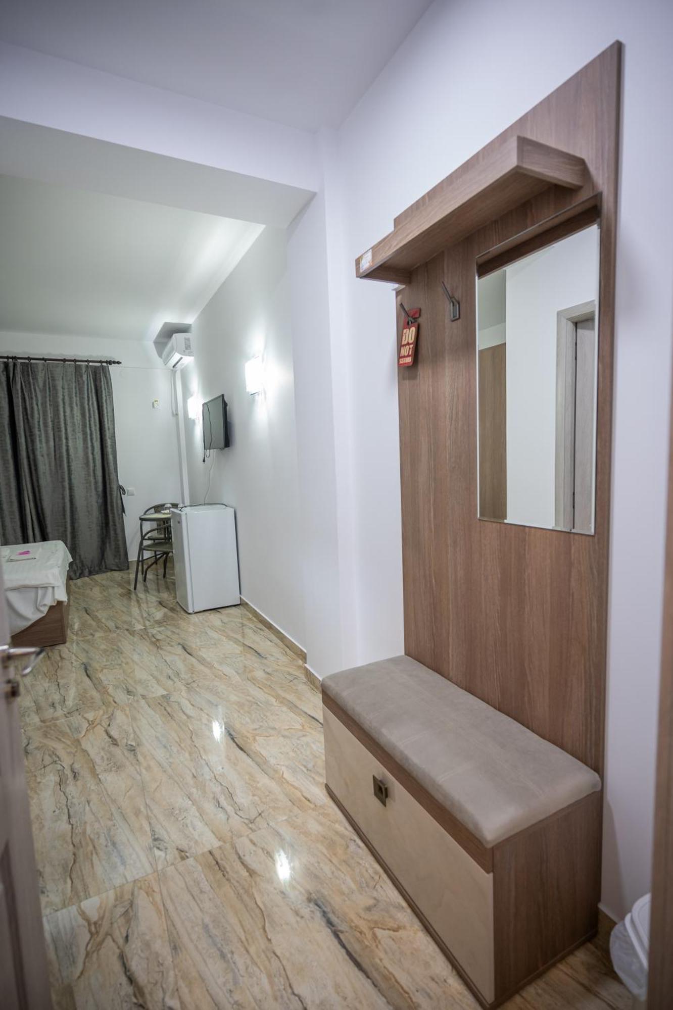 Hotel Damar Costinesti Luaran gambar